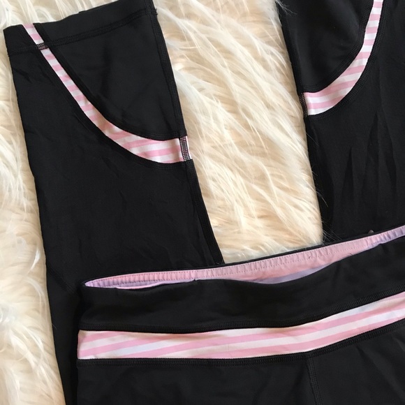 Lululemon crop leggings - Picture 2 of 4